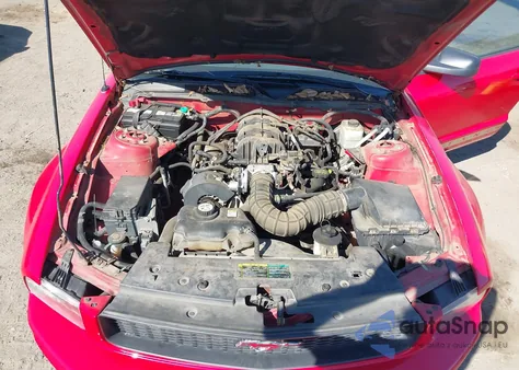 2005 Ford Mustang V6 Deluxe/V6 Premium из США, поврежденный, VIN 1ZVFT80N855150070